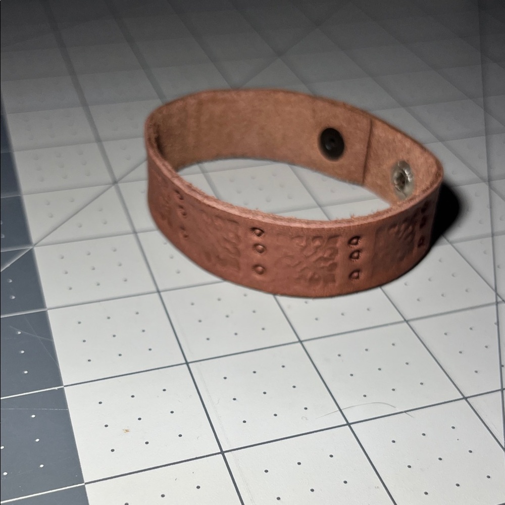 Brown Leather Embossed Bracelet - Picture 4 of 6
